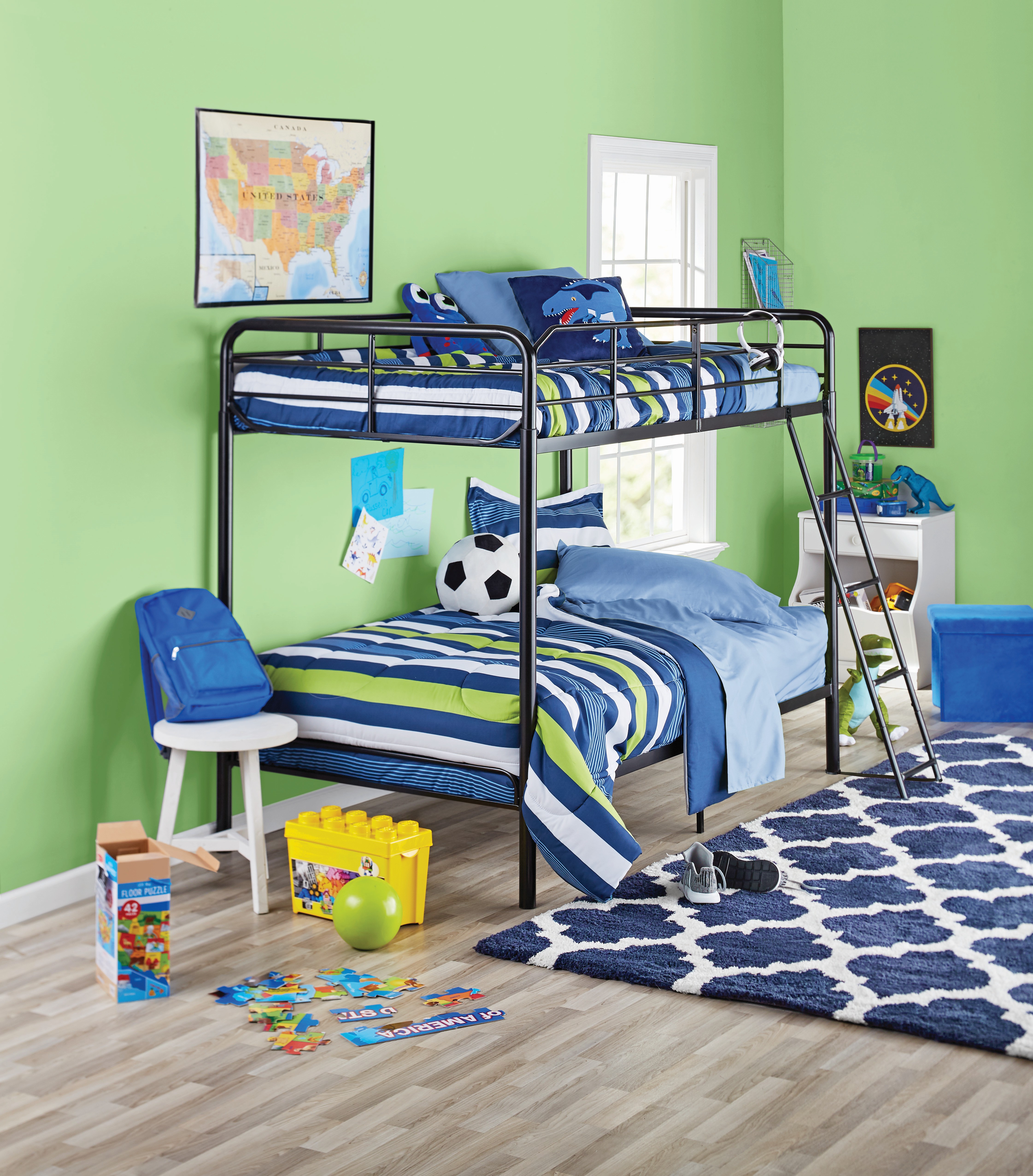 YZ Metal Bunk Bed Twin Over Twin Black